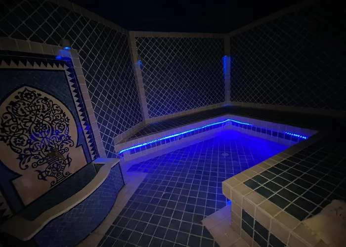 Emeraude, 9 Couple Only Au Village Naturiste