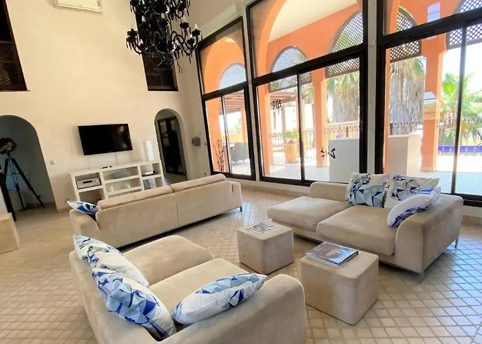 Emeraude, 9 Couple Only Au Village Naturiste Agde