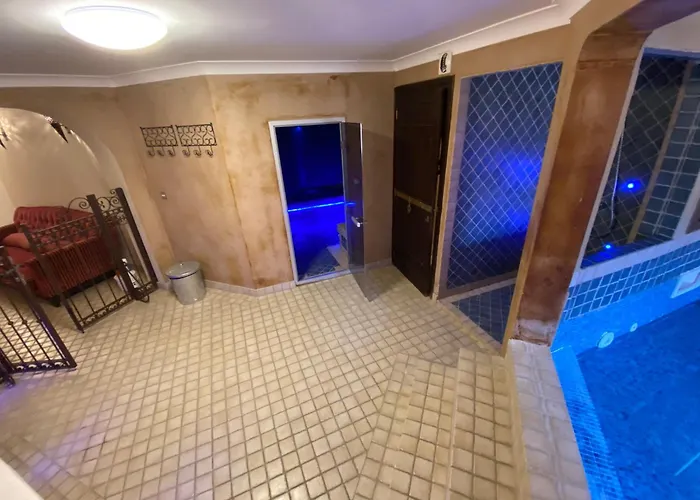 Riad Emeraude, 9 Couple Only Au Village Naturiste