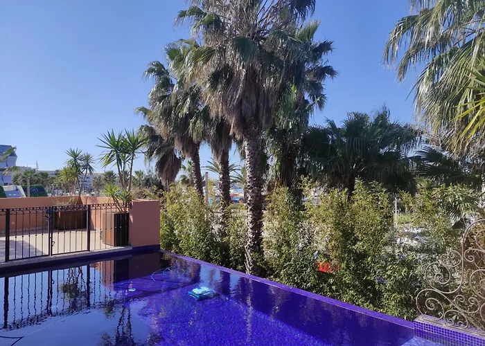 Emeraude, 9 Couple Only Au Village Naturiste Agde